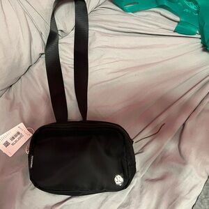 Lulu lemon everywhere belt bag in black new with tags